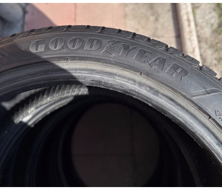 Goodyear Cargo UltraGrip 2 225/45 R17 91H RunFlat