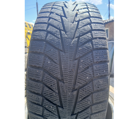 Hankook Winter I*Cept IZ2 W616 215/60 R16 99T