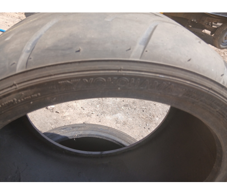 Yokohama Advan A052 285/30 R18 93Y