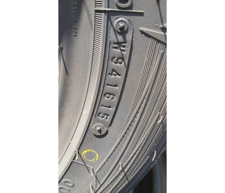 Nitto Therma Spike 215/55 R16 95T