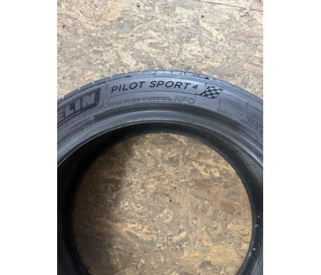 Michelin Pilot Sport 4 245/45 R20 103Y