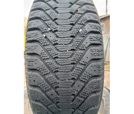 Goodyear UltraGrip 500 225/65 R17 102T