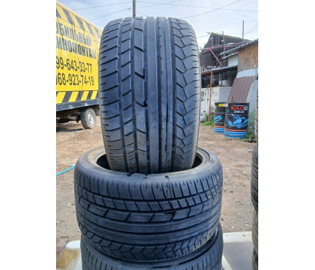 Yokohama AVS ES100 285/30 R18 93Y