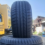 Goodyear EfficientGrip 235/55 R17 99Y