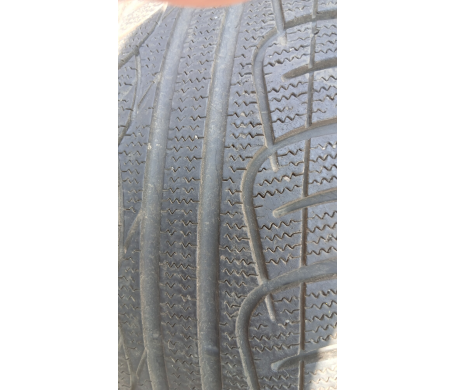 Kumho I Zen XW KW17 235/45 R17 94V
