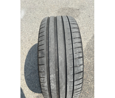 Michelin Pilot Sport 4 255/40 R20