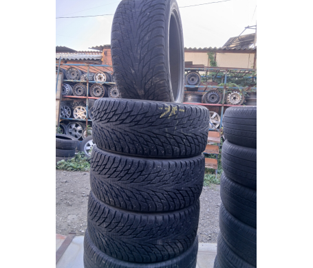 Nokian Hakkapeliitta R2 255/45 R18 103R