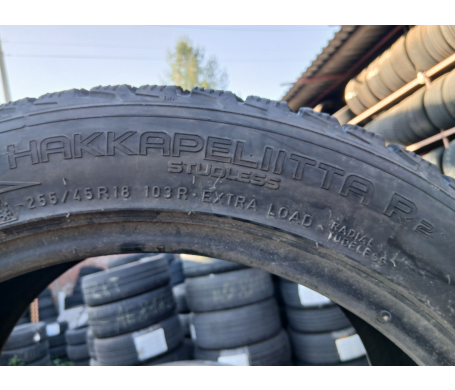 Nokian Hakkapeliitta R2 255/45 R18 103R