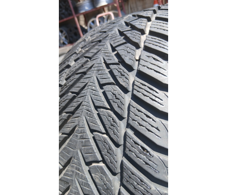 Goodyear Eagle Ultra Grip GW-3 245/45 R17 99V RunFlat