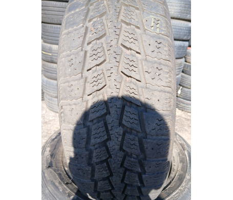 Kumho Power Grip KC11 215/60 R17C 104/102H