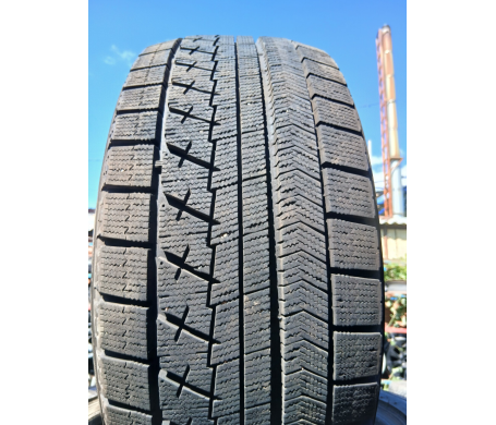 Bridgestone Blizzak VRX 225/50 R17 94S