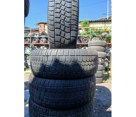 Avon AV12 275/60 R20 119S